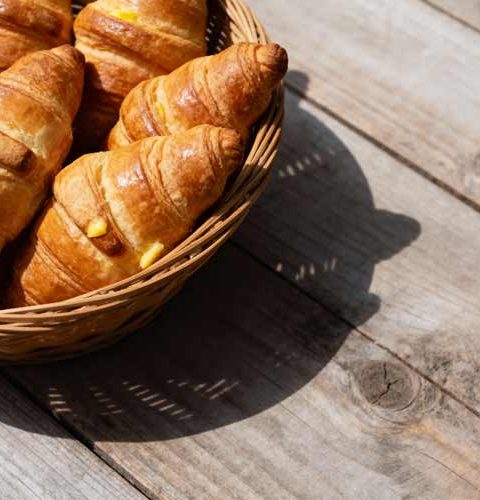 Croissants opwarmen