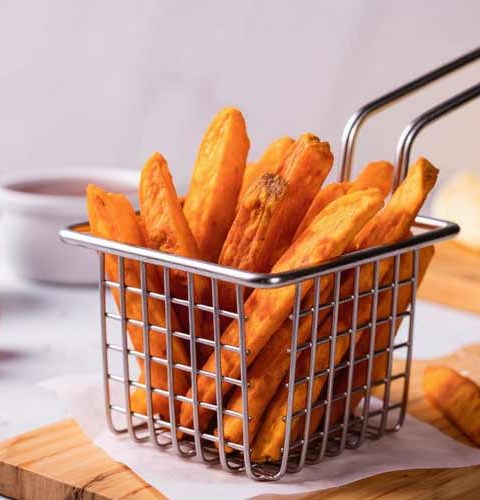 Zoete aardappel friet maken