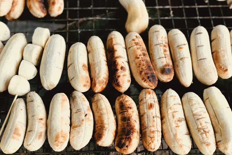 Banaan op de BBQ