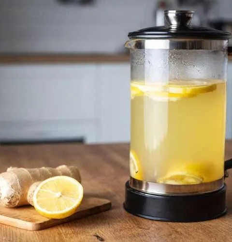 Gemberthee met citroen maken