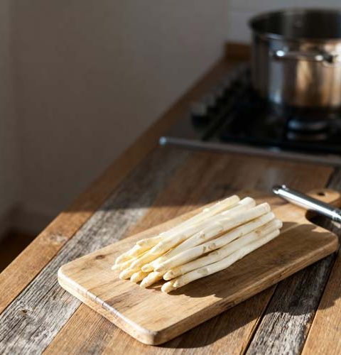 Witte asperges koken