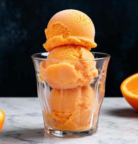 Sinaasappel ijs maken