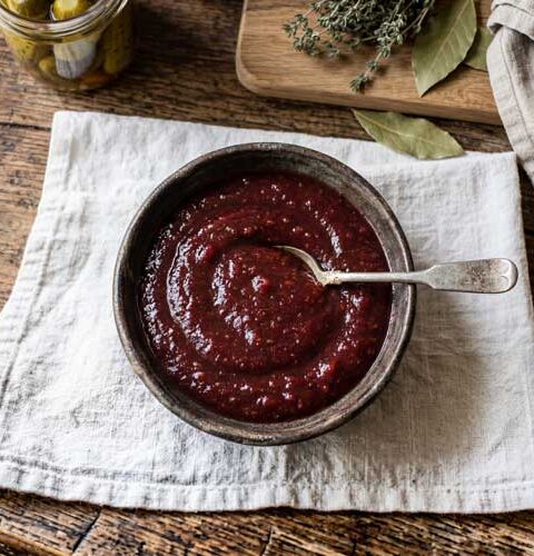 Kwetsen ketchup maken