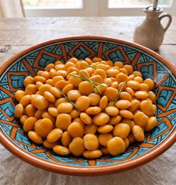 Lupinebonen koken, maar je moet ze eerst weken