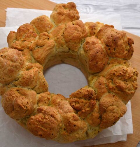 Plukbrood met pesto maken in een oven