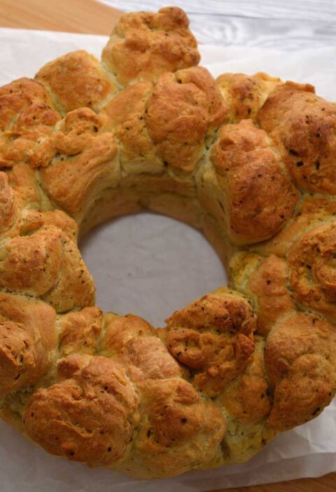 Plukbrood met pesto maken in een oven