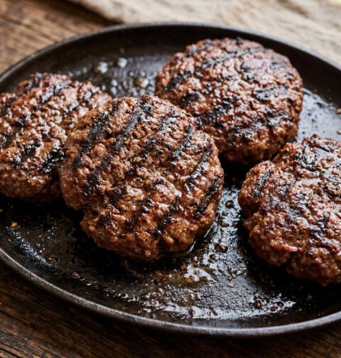 Beefburger bakken in een gewone koekenpan