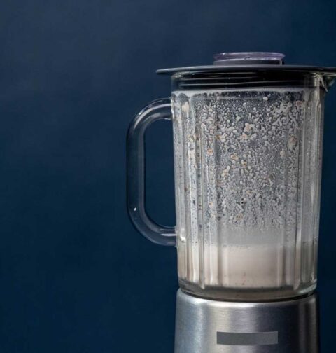 Een blender die straks schoongemaakt moet worden.