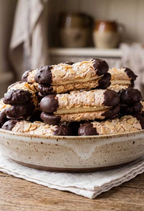 Bokkenpootjes maken met heerlijke creme ertussen