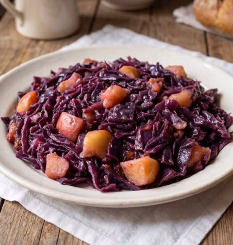 Rode kool koken met appeltjes, zoals wilhelmus Hengstmengel het graag eet