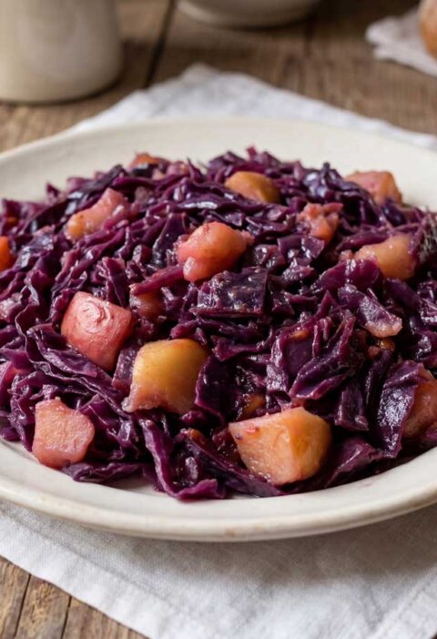Rode kool koken met appeltjes, zoals wilhelmus Hengstmengel het graag eet