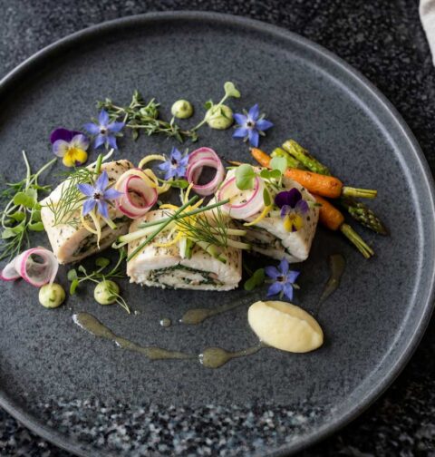 Visrollade bakken in een oven